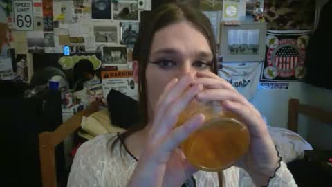 Snapshot of amabimbo25 chatting on 09-28-25, 11:43 amabimbo25 online show from 09-28-25, 11:43