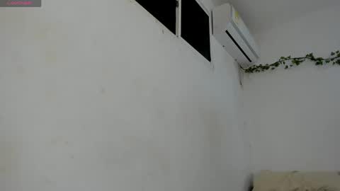 AMAIA online show from 04-16-26, 07:03