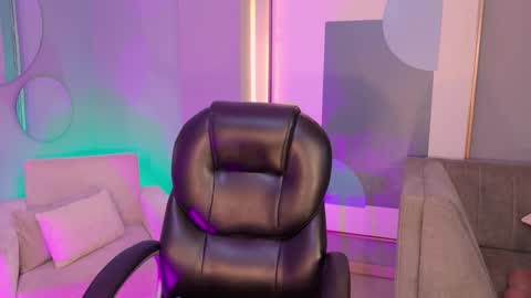 Amaia Haywood online show from 10-21-25, 04:46