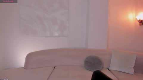 Amalia cruss online show from 04-21-26, 01:53