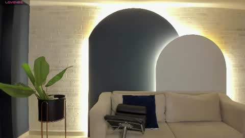 Amalia cruss online show from 07-25-26, 07:33