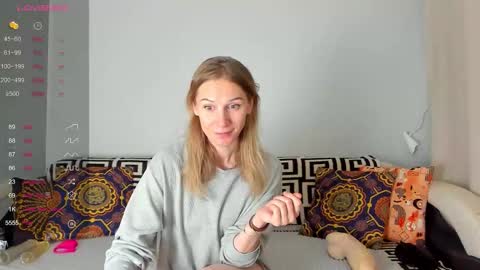 Snapshot of amalia_mio chatting on 11-05-25, 07:52 Amalia online show from 11-05-25, 07:52