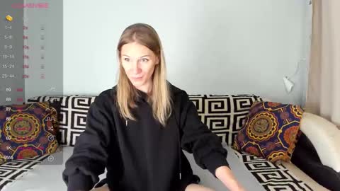 Snapshot of amalia_mio chatting on 11-14-25, 09:52 Amalia online show from 11-14-25, 09:52