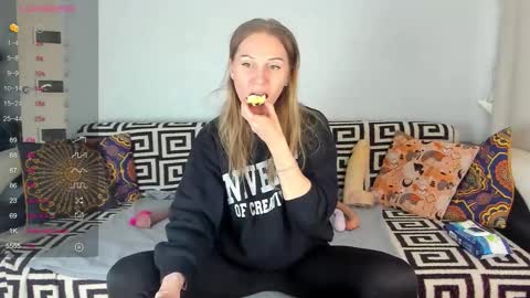 Amalia online show from 03-04-26, 08:31