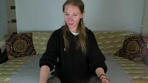 Amalia online show from 07-17-26, 10:22