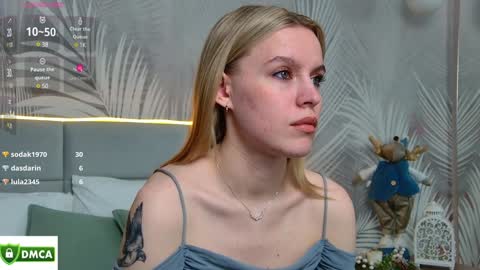 Amalia online show from 01-15-25, 04:54