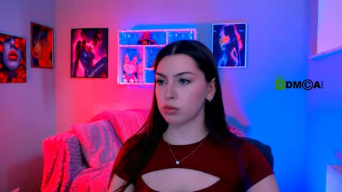 Snapshot of amalialowell chatting on 06-03-26, 09:23 Amalia online show from 06-03-26, 09:23