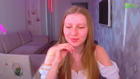 Snapshot of amaliaqueen999 chatting on 03-09-25, 01:26 Amalia online show from 03-09-25, 01:26