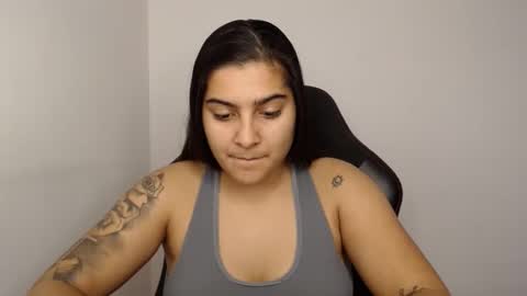 The queen of the biceps  online show from 12-13-24, 11:23