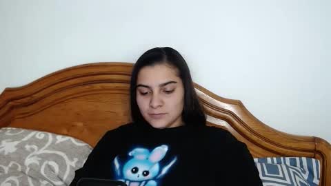 The queen of the biceps  online show from 04-04-26, 10:51