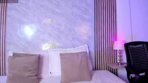 Luisa online show from 03-24-26, 02:27