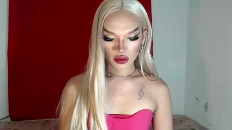 Snapshot of amanda_fuck69 chatting on 11-20-25, 09:31 Amanda online show from 11-20-25, 09:31