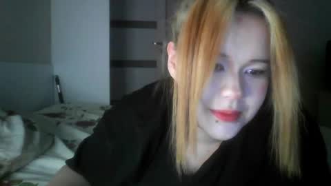 Snapshot of amanda_mia chatting on 06-25-26, 05:06 amanda_mia online show from 06-25-26, 05:06