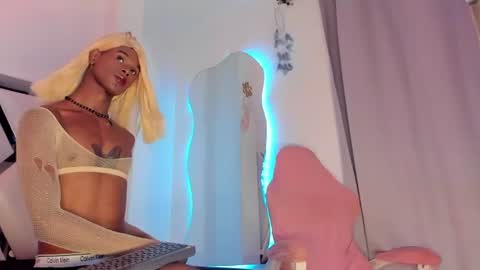 Snapshot of amandaa_fox_ chatting on 06-25-26, 06:12 amandaa_fox_ online show from 06-25-26, 06:12