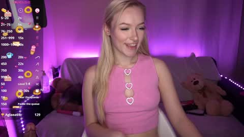 Snapshot of amandaafire chatting on 12-22-24, 04:17 Amanda online show from 12-22-24, 04:17