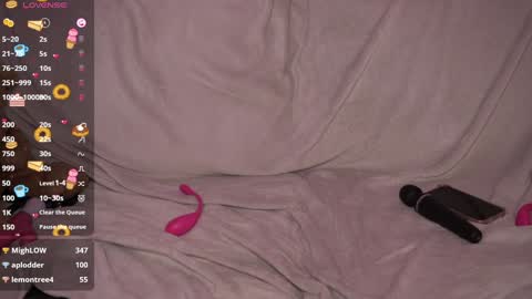 Snapshot of amandaafire chatting on 01-07-25, 04:48 Amanda online show from 01-07-25, 04:48