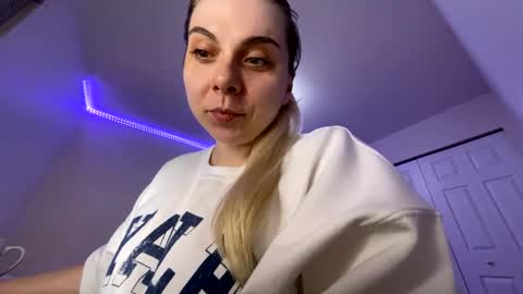 Amanda online show from 03-04-25, 11:08