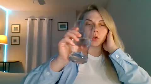 Amanda online show from 11-14-25, 07:51