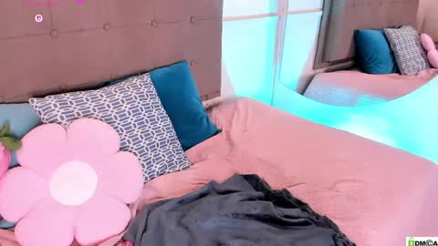 amandalee26 online show from 06-05-26, 10:26