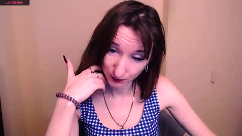 Snapshot of amandasentin chatting on 03-11-25, 08:09 Amanda online show from 03-11-25, 08:09