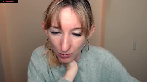 Snapshot of amandasentin chatting on 09-15-25, 07:52 Amanda online show from 09-15-25, 07:52