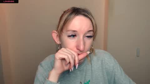 Snapshot of amandasentin chatting on 09-16-25, 07:53 Amanda online show from 09-16-25, 07:53