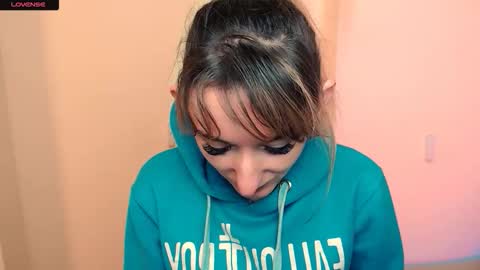 Snapshot of amandasentin chatting on 11-11-25, 09:42 Amanda online show from 11-11-25, 09:42