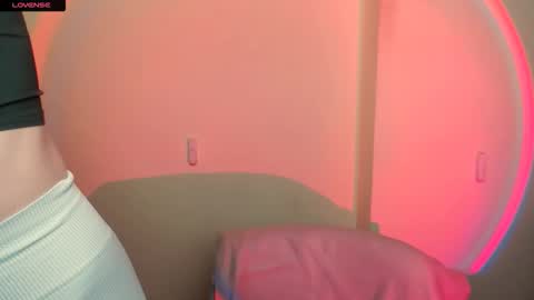 Snapshot of amandasentin chatting on 11-22-25, 08:02 Amanda online show from 11-22-25, 08:02