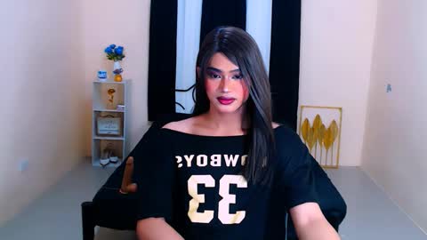 Cassandra online show from 10-25-25, 05:40