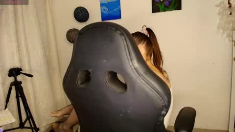 Amara Fey online show from 04-23-26, 12:34