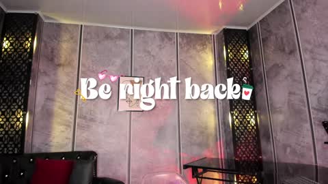 Snapshot of amara_lewiis chatting on 01-27-25, 12:05 Amara Lewis online show from 01-27-25, 12:05