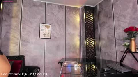 Snapshot of amara_lewiis chatting on 01-31-25, 12:07 Amara Lewis online show from 01-31-25, 12:07