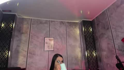 Snapshot of amara_lewiis chatting on 09-09-25, 12:15 Amara Lewis online show from 09-09-25, 12:15