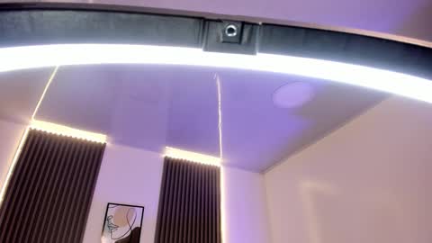 Snapshot of amara_lewiis chatting on 09-29-25, 12:21 Amara Lewis online show from 09-29-25, 12:21