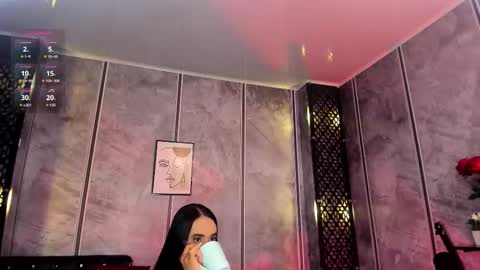 Snapshot of amara_lewiis chatting on 10-08-25, 12:14 Amara Lewis online show from 10-08-25, 12:14