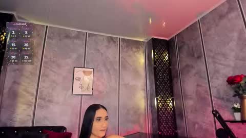 Snapshot of amara_lewiis chatting on 11-13-25, 12:15 Amara Lewis online show from 11-13-25, 12:15