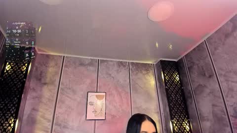 Snapshot of amara_lewiis chatting on 11-14-25, 12:15 Amara Lewis online show from 11-14-25, 12:15