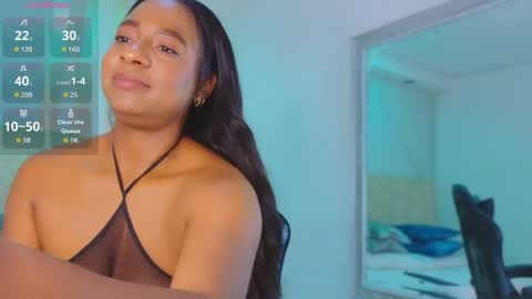 Snapshot of amara_queen_ chatting on 06-05-26, 01:17 Amara online show from 06-05-26, 01:17