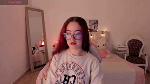amaraa_couper1 online show from 11-28-25, 04:04