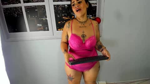 Snapshot of amarantha_hans chatting on 02-13-25, 10:33 amarantha_hans online show from 02-13-25, 10:33