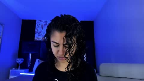 Emily online show from 04-20-26, 09:23