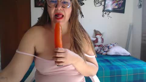 amaris_c online show from 12-14-25, 02:11