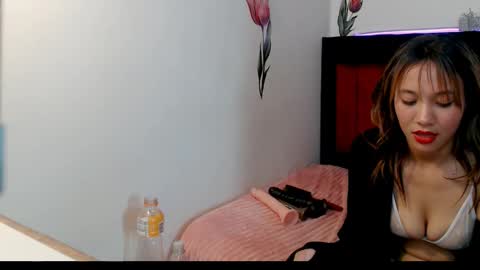 Snapshot of amaryxs1 chatting on 12-21-25, 04:03 AMARYXS1 online show from 12-21-25, 04:03