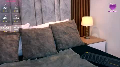 AMATISTA online show from 04-19-26, 02:16