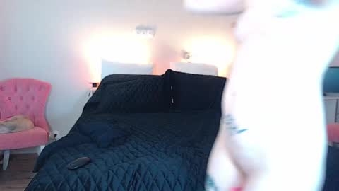Snapshot of amayamalina chatting on 04-26-26, 12:47 Malina online show from 04-26-26, 12:47