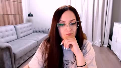 Snapshot of amazingeyes89 chatting on 02-24-25, 12:59 Izza online show from 02-24-25, 12:59