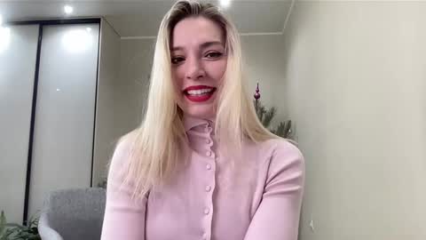 Snapshot of amazingkelly chatting on 01-04-25, 09:54 Kelly online show from 01-04-25, 09:54