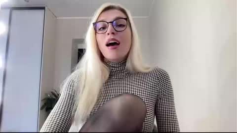 Kelly online show from 03-17-26, 10:29