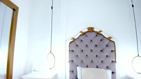 Sara online show from 02-07-25, 02:37