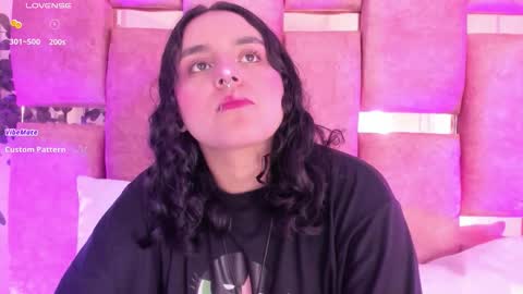 Snapshot of ambar_devon chatting on 11-14-25, 06:50 online show from 11-14-25, 06:50